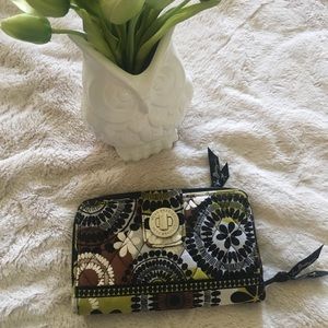 Vera Bradley wallet